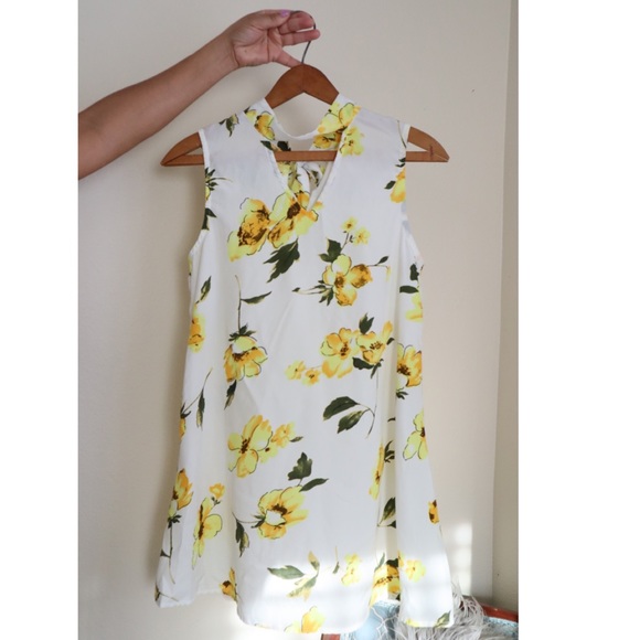 Flower Print Blouse - Picture 2 of 2